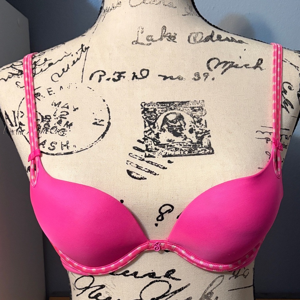 Victoria's Secret Hot Pink Bra